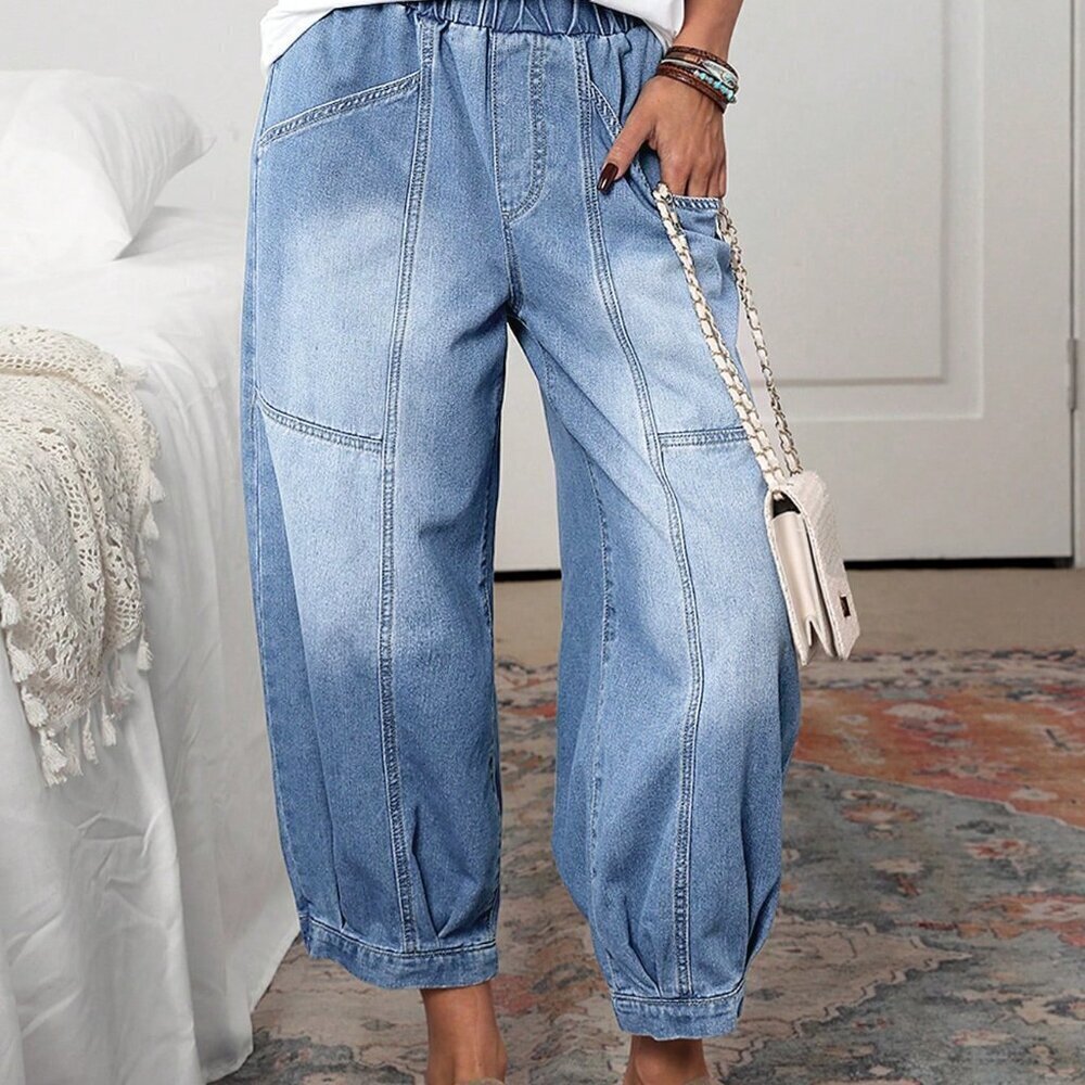 Light Wash Casual Women's Pocketed Relaxed Flared Jeans - Picture 3 of 7